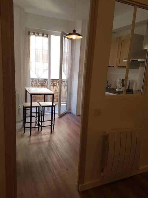 Agreable Appartement Lumineux Au Centre-Ville Oyonnax Eksteriør bilde